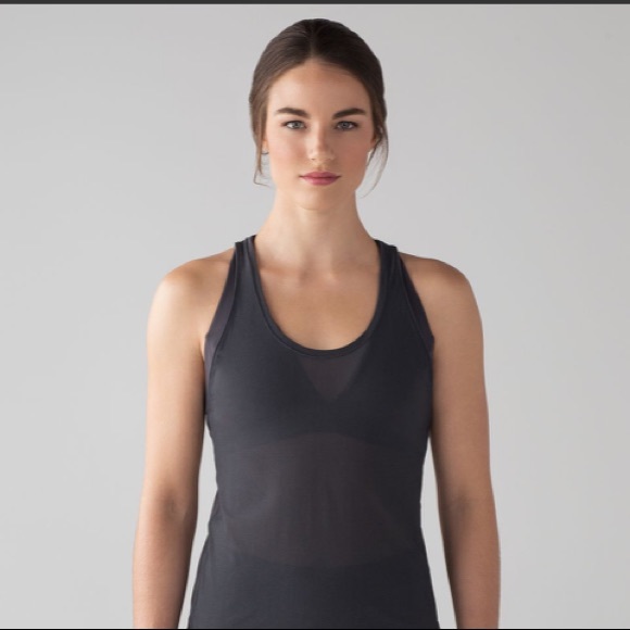 Lululemon Revitalize Bra Tank - Picture 3 of 5